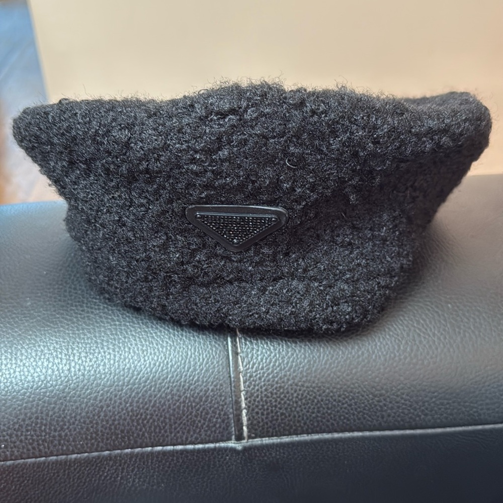 Ladies warm wool hat from Europe, worn once, great condition